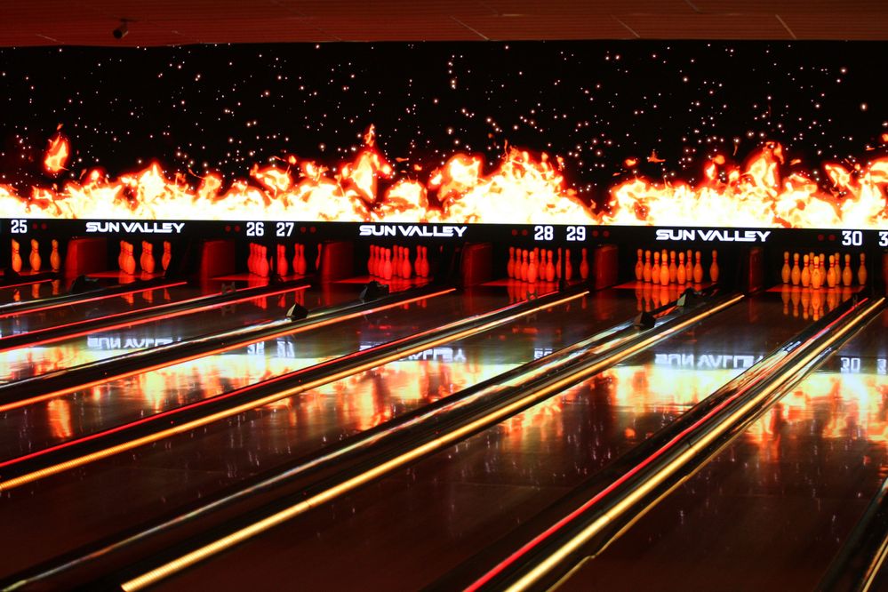 180' long video wall above the lanes.