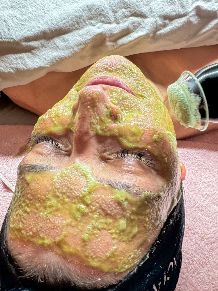 Glo2Facial Oxfoliation.JPG